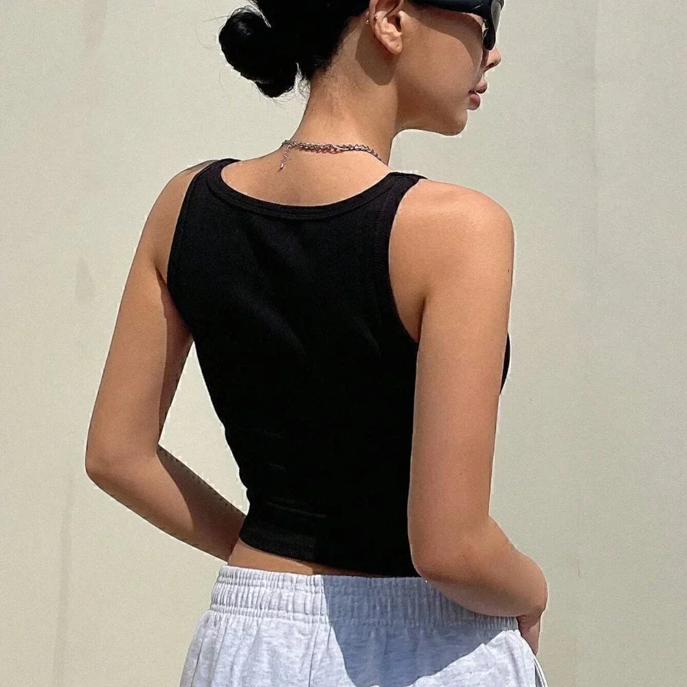 Black Preppy Womens Solid Ribbed Knit Crop Cami Top - Picture 2 of 5